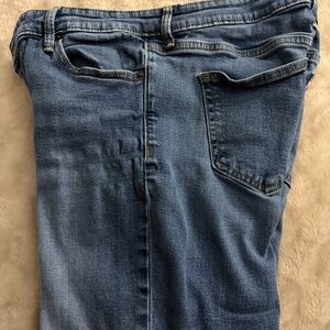 GAP Women Relaxed Fit Blue Jeans